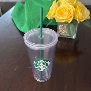 Grande Starbucks Cup
